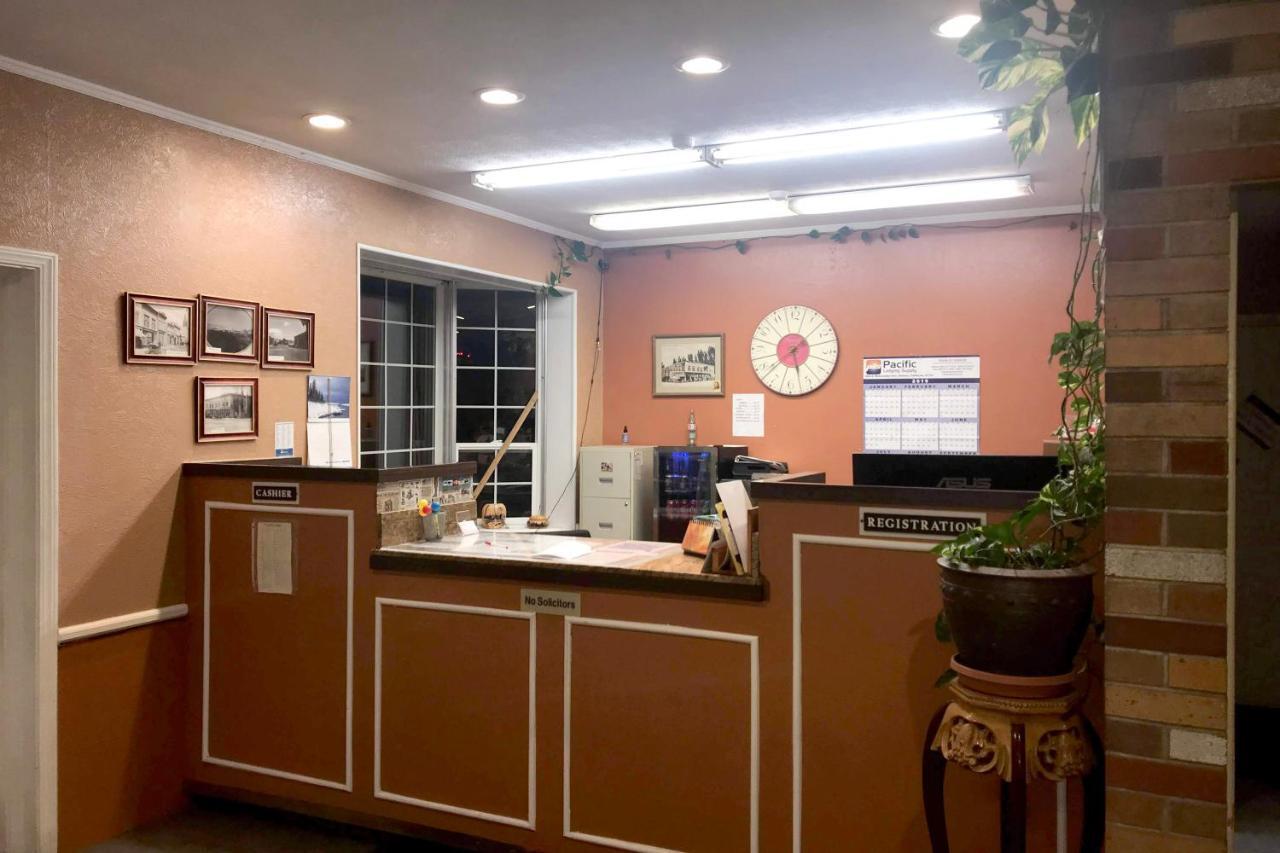 Oyo Hotel Richfield Ut I-70 ภายนอก รูปภาพ